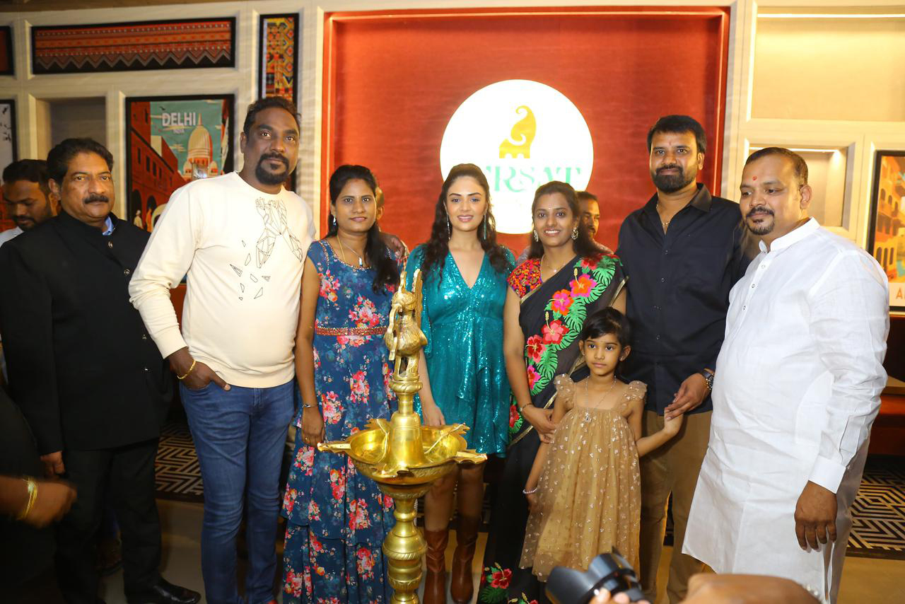 Anchor Sreemukhi Enters Hospitality with ‘Fursat’ Restaurant Launch in Hyderabad