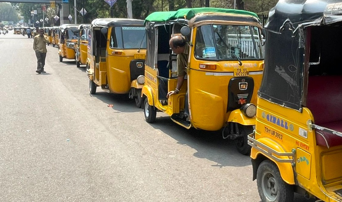 Gas Shortage Crisis: Daily Life Disrupted in Hyderabad and Telangana