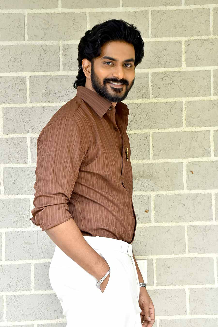 Virat Karrna